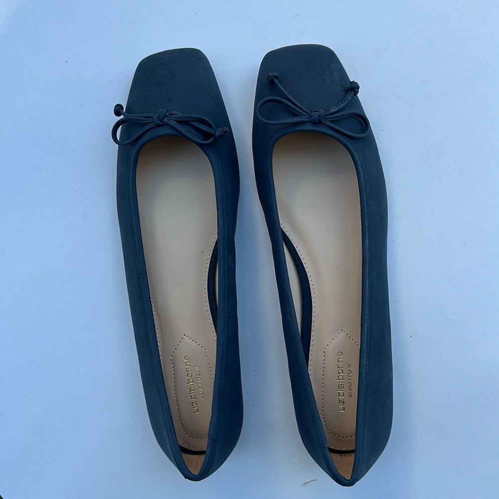 Size 11 women’s shoe